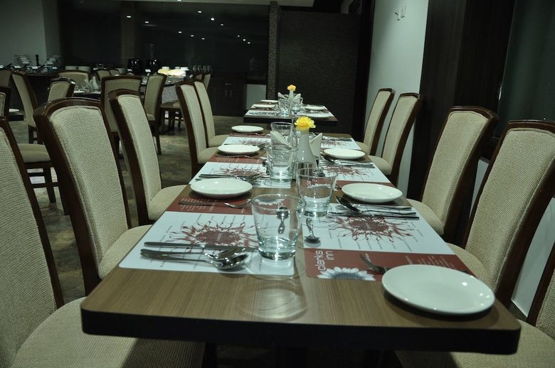 Hotel Clarks Inn Badami