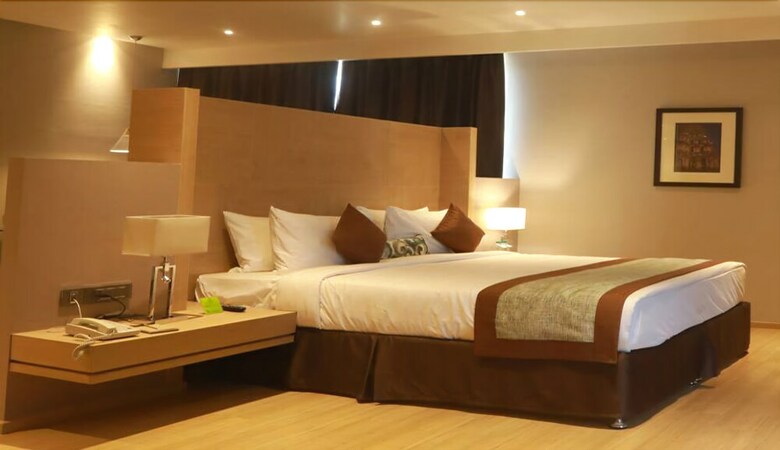 Hotel Uk 27 The Fern, Belagavi