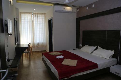 Hotel Navaratna Palace