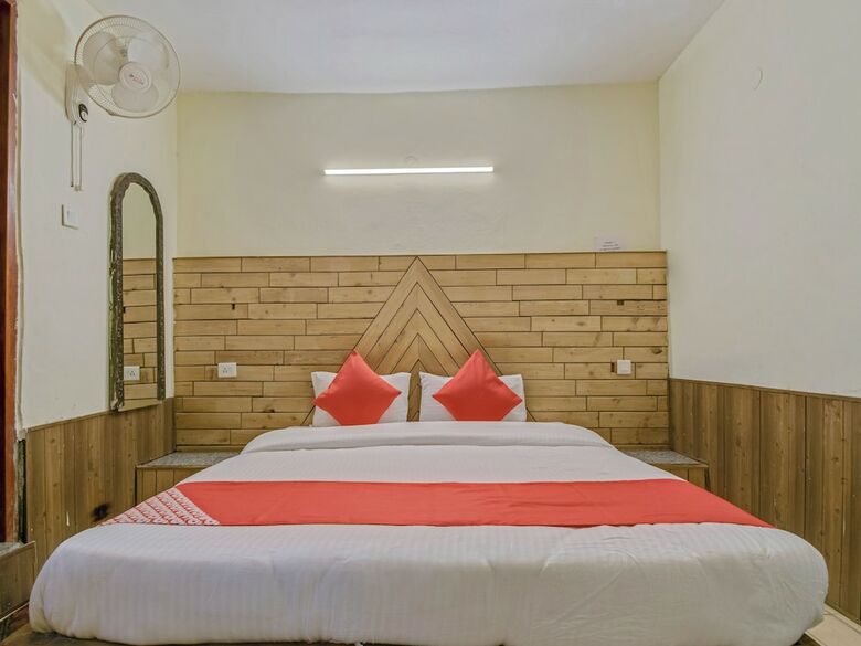 Oyo 23363 Hotel Highland