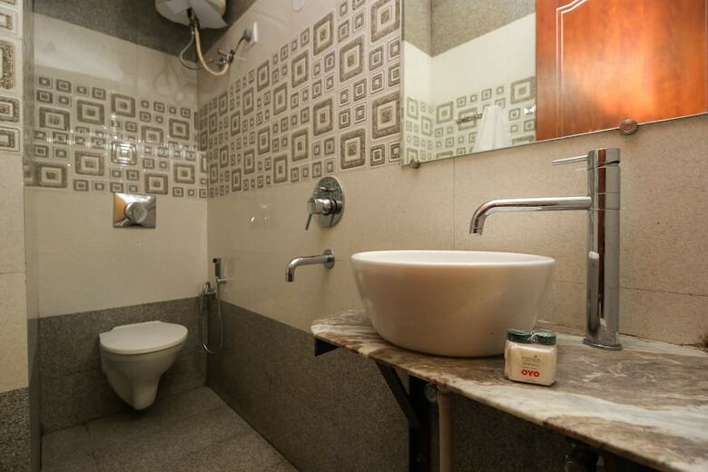 Oyo 23363 Hotel Highland