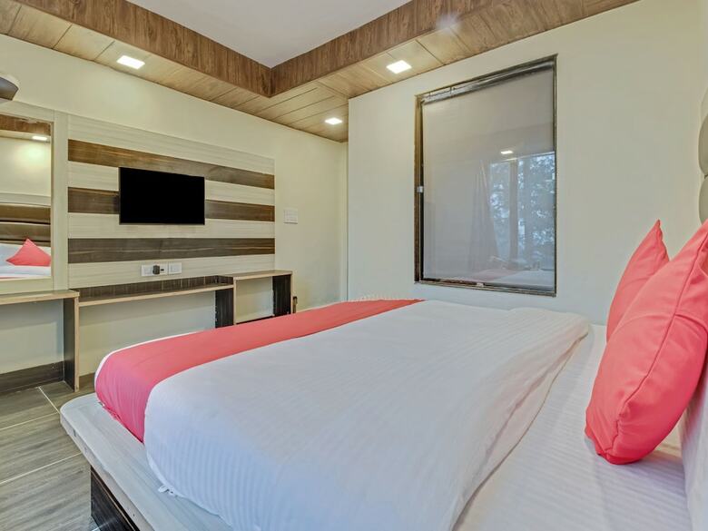 Oyo 23363 Hotel Highland