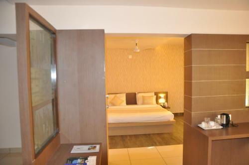 Hotel Shivaprasad Grand