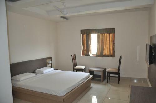 Hotel Shivaprasad Grand