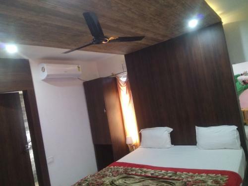 Hotel Rudraksha Inn