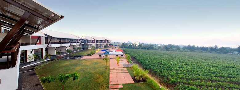 Hotel Regenta Resort Soma Vine Village