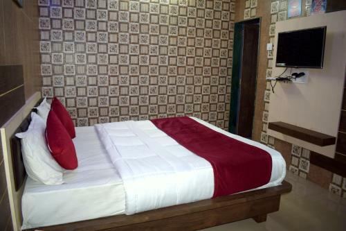 Hotel Sky Stays Heaven