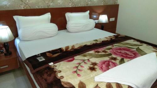 Hotel Banerjee Inn , City Center