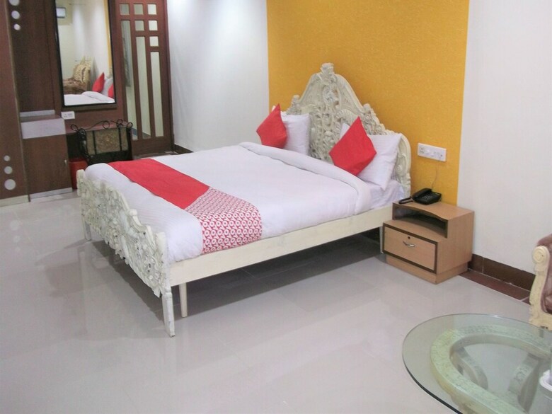 Oyo 8955 Hotel Bobina