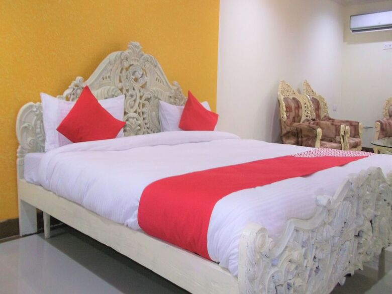 Oyo 8955 Hotel Bobina