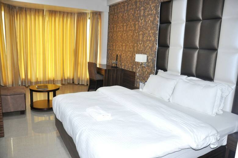 Waii International Hotel