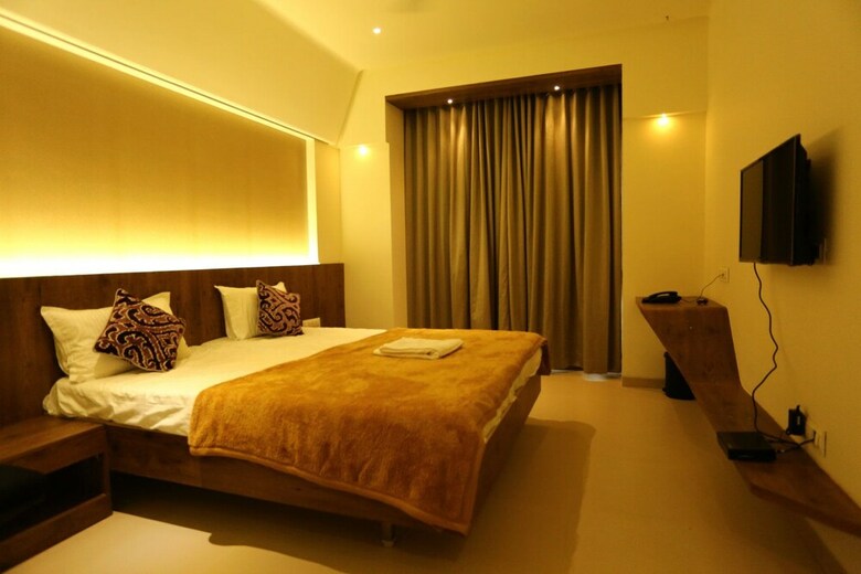 Hotel Grand Parivaar