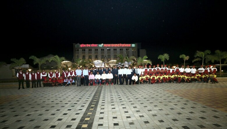 Hotel Grand Parivaar