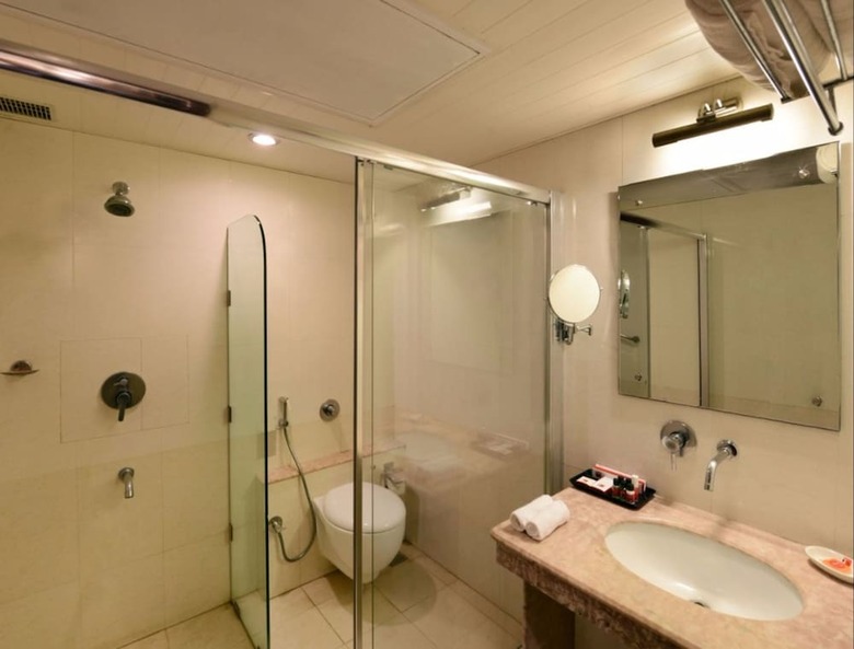 Clarks Inn Airport Hotel