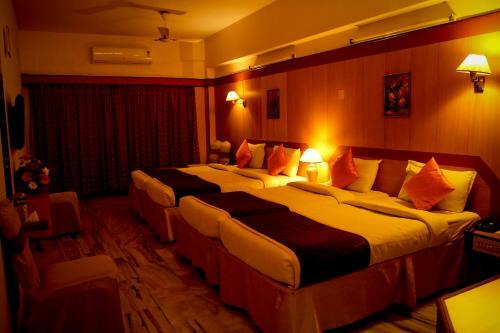 Hotel Yasodha Towers