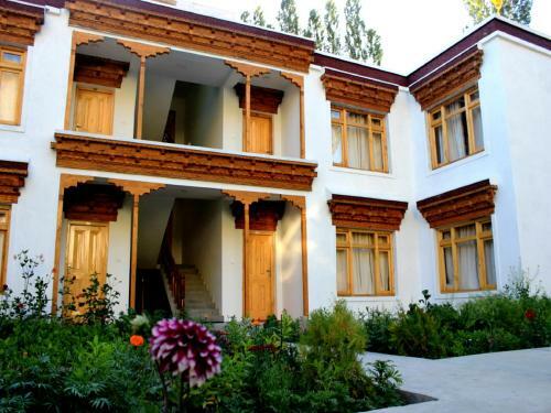 Hotel Tih The Hundar Resort