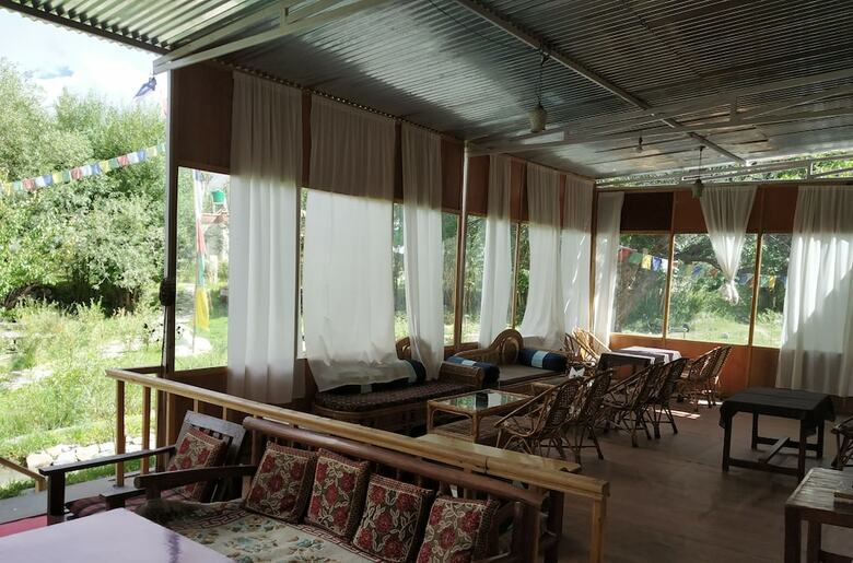Hotel Lotus Eco Resort