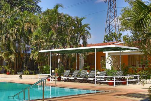 Hotel Manas Lifestyle Resort