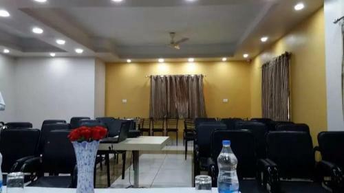 Hotel Surbhi Palace Gadarwara