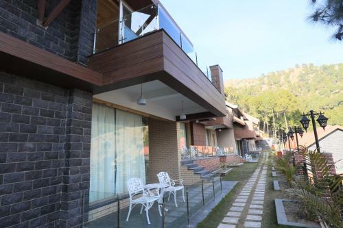 Hotel Deventure Shimla Hills