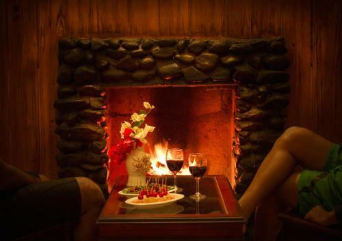 Hotel Misty Woods Resort