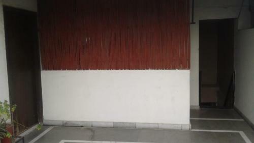 Hostal Pamposh Guest House Gk II Market