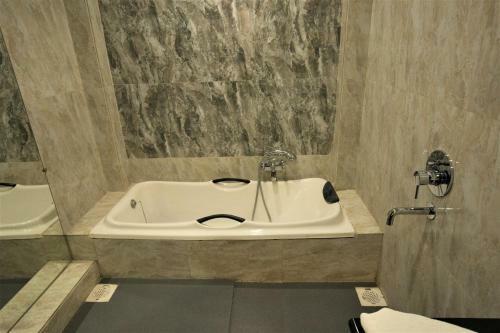 Hotel Grand Meridian