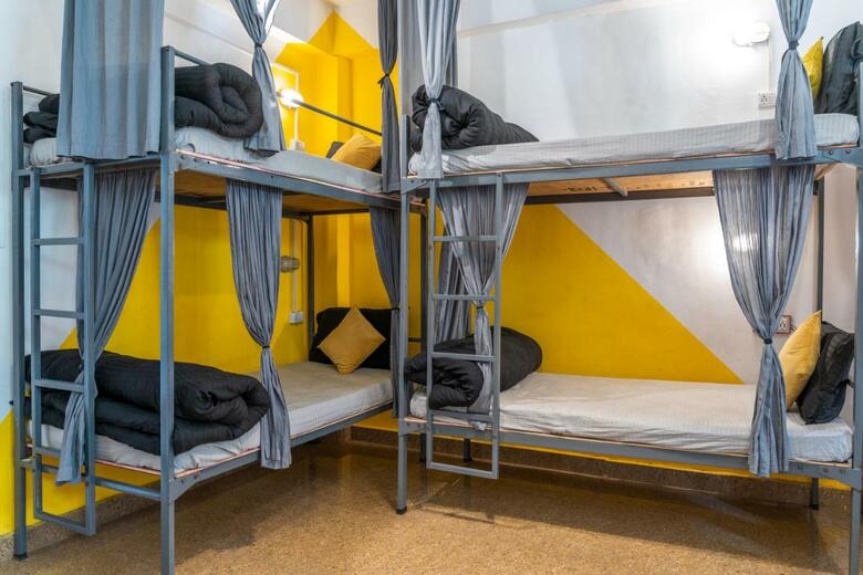Whoopers Hostel