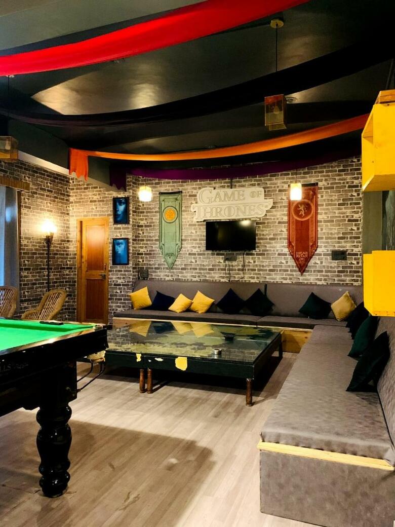 Whoopers Hostel