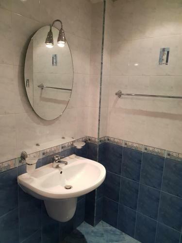 Hotel Guest House Karov - 2 Stars