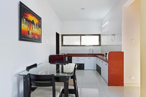 Hotel House Khas Pranaam Apartment