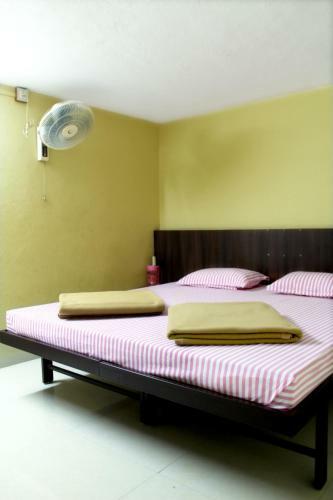 Hotel Ambika Yatri Niwas Kolhapur