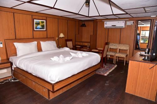Hotel Snow King Retreat