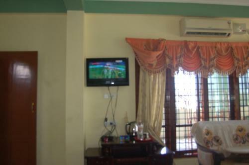 Hotel Mookambika Beach House