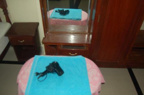 Hotel Mookambika Beach House