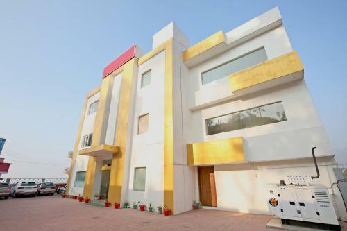 Hotel Oyo 26976 Valley Heights Spa And Resorts