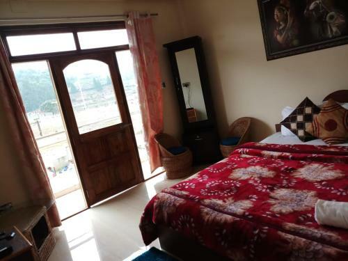 Pradhan Hotel