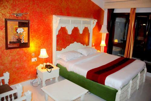 Hotel Vasant Palace Mussoorie Mallroad