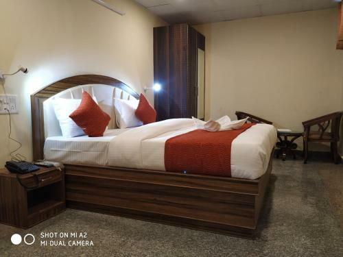 The Modern "a Home Stay - Away From Home"