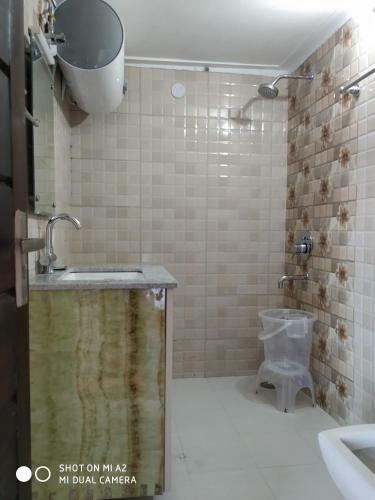 The Modern "a Home Stay - Away From Home"