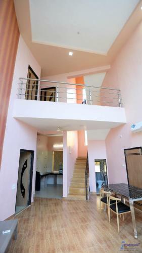 Hotel Crystal Homes