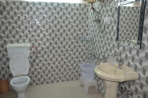 Hotel Whispering Windows