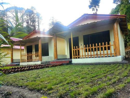 Hotel Jungle Pool Khurpatal