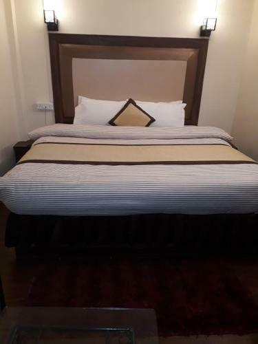 The Kings National Hotel