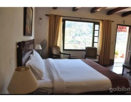 Hotel Luxurious Cottage By The Lake