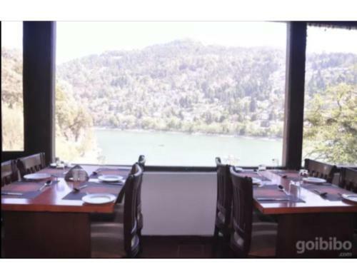 Hotel Luxurious Cottage By The Lake