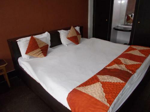 Hotel Relaxed Stay In A Breezy Building