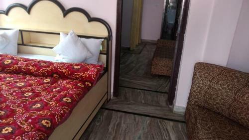 Goroomgo Homestay Gharonda Nainital