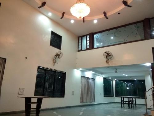 Hotel Jk Rooms 122 Shaheen-nr. Mahindra Co.-midc