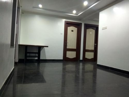 Hotel Jk Rooms 122 Shaheen-nr. Mahindra Co.-midc